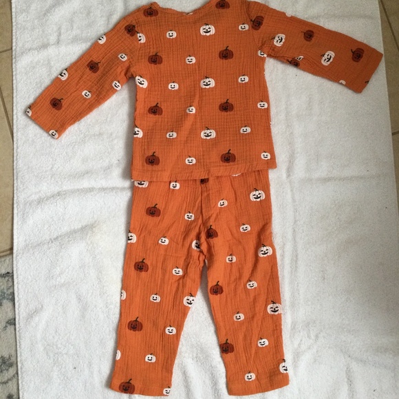 Pumpkin Pajamas Set, no size - Picture 2 of 3